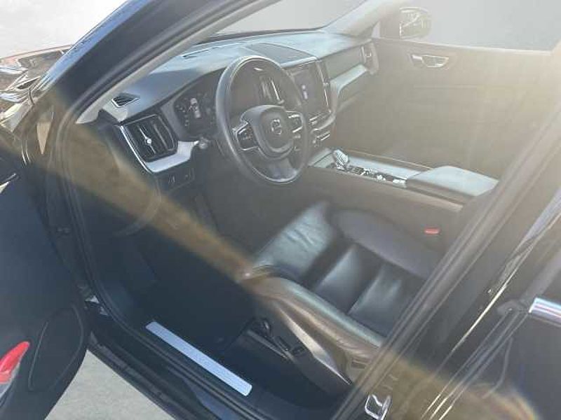 Volvo XC60 Inscription AWD B4 Hybrid-Diesel Allrad Navi Leder digitales Cockpit Memory Sitz