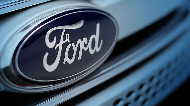 Ford erkundet Möglichkeiten, um Fahrzeugteile aus Olivenblättern statt Kunststoffen herzustellen